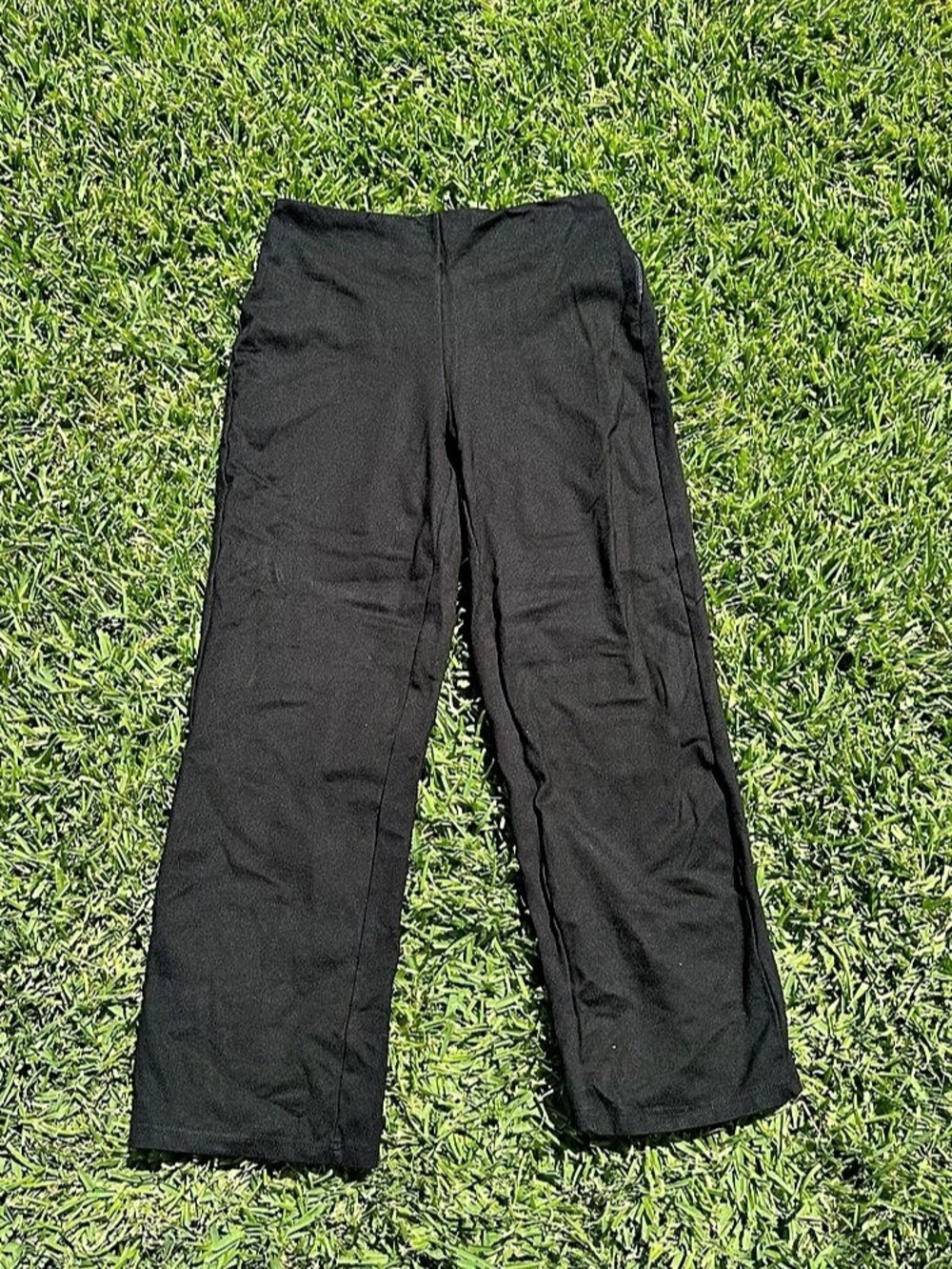 By Design Size Medium Black Pull On Wide Legged Cropped Straight Pants